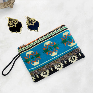 Delphinia Clutch